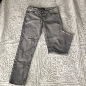 UNIQLO ✨🦋 STRETCHY SKINNY JEANS!